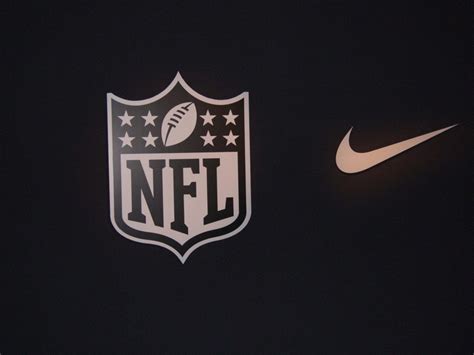 Nike Football Logo Wallpapers - Top Free Nike Football Logo Backgrounds - WallpaperAccess