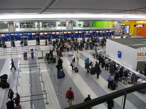 Airline Terminal Mania: Boston Logan's Terminal C: A successful reboot!