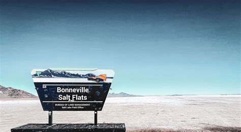 Bonneville Salt Flats - What to Know and Visitor's Guide