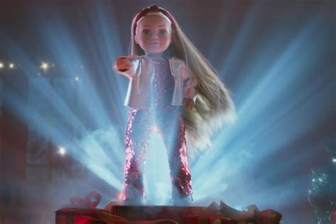 Watch: Argos debuts 2023 Christmas advert starring Connie and Trevor - Retail News & More