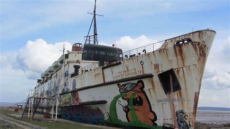 25 End Of The Line Ghostly Abandoned Ships Photos