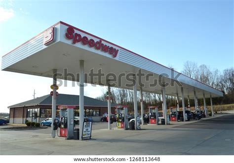 Columbusohusa November 242018 Speedway Gas Stations Stock Photo (Edit Now) 1268113648