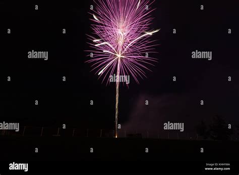 Fireworks display on Guy Fawkes day Stock Photo - Alamy