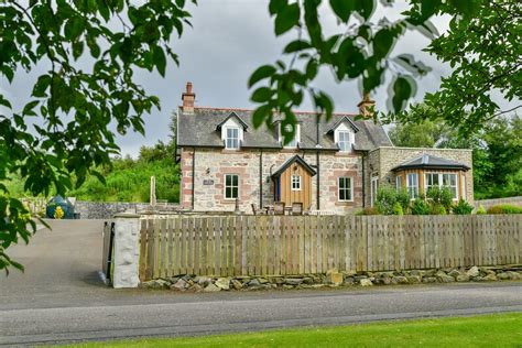 UPDATED 2021 - Scottish Highland Cottages, Inverness - Holiday Rental ...