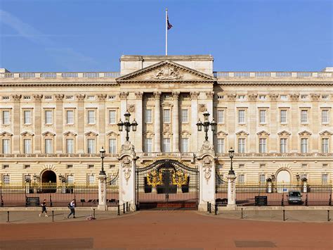 Buckingham Palace Guide – Great British Trips