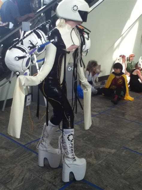 GlaDos Cosplay by kuroi-tenshi14 on DeviantArt