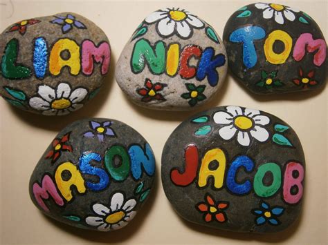 19+ Easy Rock Painting Ideas for Beginners | Cute Designs - NRB