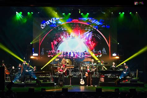 Mannheim Steamroller Christmas LIVE! at the State Theatre