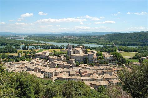 City of Viviers - Sightseeing tour in Viviers in France