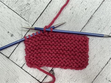 3 Easy Ways to Bind Off Your Knitting | The Knitting Circle