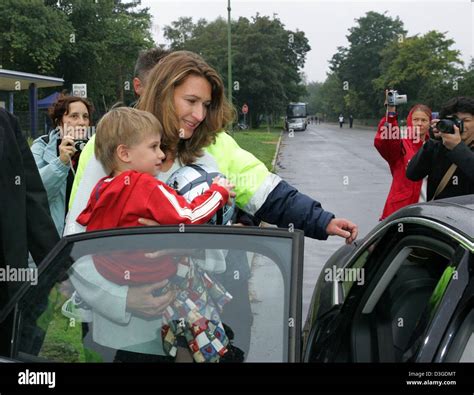 (dpa) - Former German tennis player Steffi Graf with her son Jaden ...