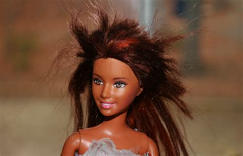 26 Things Absolutely Every Girl Who Grew Up Playing With Barbies Did