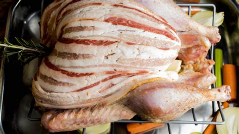 How to season a turkey to impress over the holidays | Tom's Guide