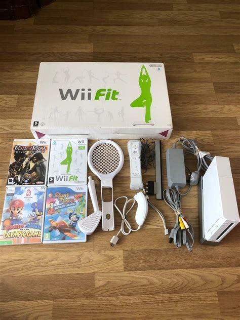 Nintendo Wii console white with Wii fit board- bundle | in Leyton ...