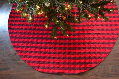 The DIY Christmas Tree Skirt that's Super Easy – Mary Martha Mama