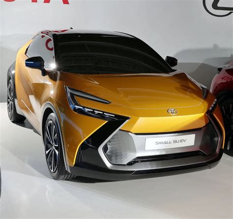 เตรียมเปิดตัว All-New Toyota CH-R 2023-2024 โฉมใหม่ล่าสุด พร้อมรุ่น Hybrid 4WD และไฟฟ้า 100% ...