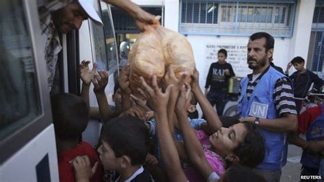 Gaza conflict: Casualties mount amid fresh violence - BBC News