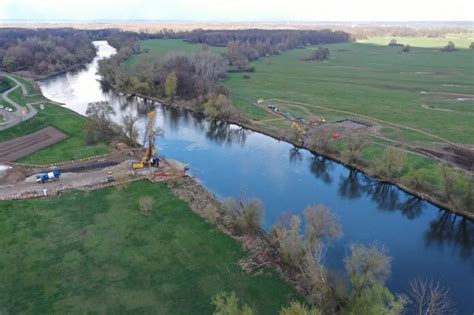 Public gets to name new cycle bridge over Morava River - spectator.sme.sk