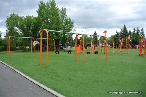 Avondale Park Playground, Grande Prairie, AB - calgaryplaygroundreview.com