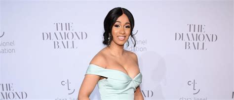 Cardi B Apologizes After Being Accused Of Cultural Appropriation | The ...