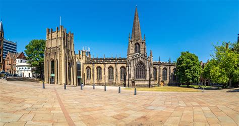 Sheffield Cathedral Stock Photo - Download Image Now - iStock