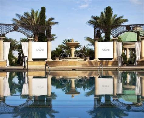 Azure at the Palazzo Las Vegas, Pool-side Luxury