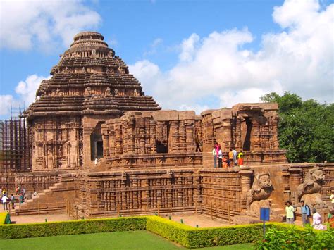 Konark Sun Temple Timings, History, How to Reach and Accommodation