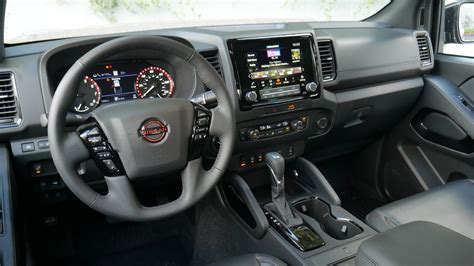 2022 Nissan Frontier Interior Review - Car Detail Guys