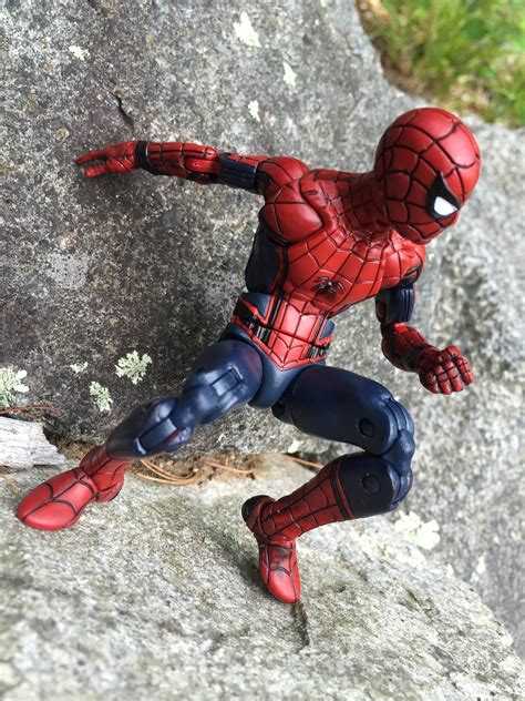 Civil War Marvel Legends Spider-Man Review & Photos - Marvel Toy News