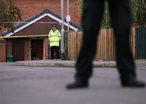 Moss Side murder: Man stabbed to death in broad daylight on Crondall ...