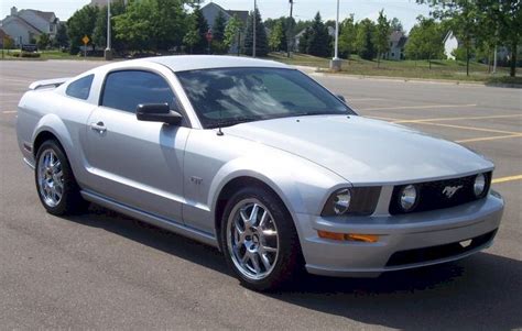 Satin Silver 2005 Ford Mustang GT Coupe - MustangAttitude.com Photo Detail