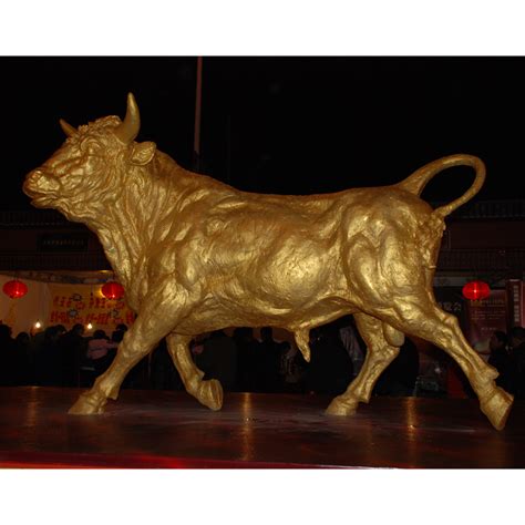 Outdoor bronze bull sculpture animal statue for garden decoration