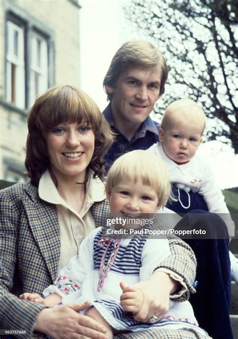 Kenny Dalglish and his wife Marina with their children, Kelly and ...