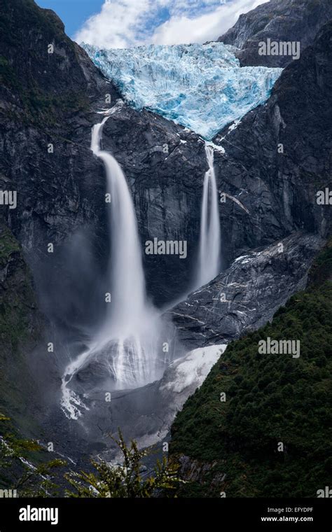 Hanging glacier patagonia hi-res stock photography and images - Alamy