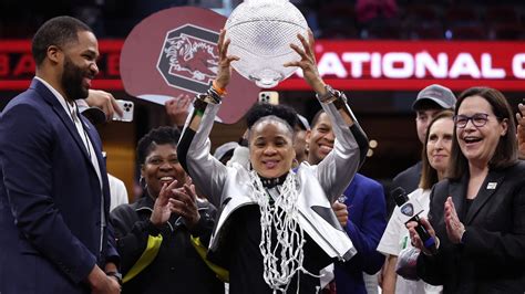 'Uncommon Favor': Dawn Staley Becomes The First Black Coach To Win ...