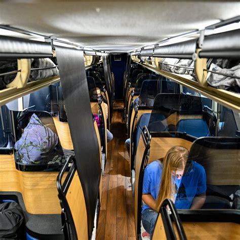 How Many Seats In Luxury Buses | Brokeasshome.com