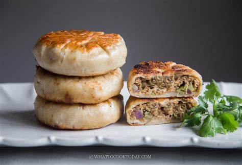 Chinese Meat Pies (Xian Bing/ 牛肉餡餅)