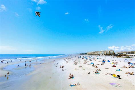 15 BEST Charleston Beaches to Soak Up the Sun At! - Lost In The Carolinas