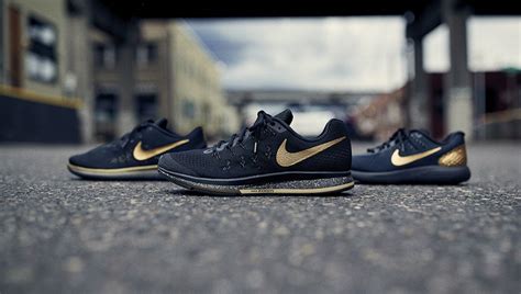 Nike Running "Black and Gold" Pack