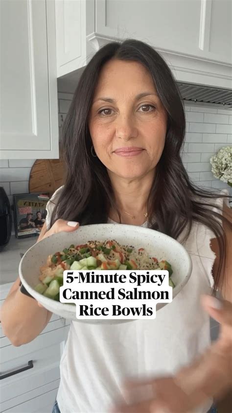 Spicy canned salmon salad rice bowl – Artofit