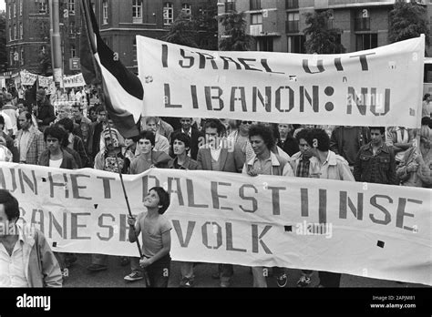 Lebanon israel war 1982 hi-res stock photography and images - Alamy