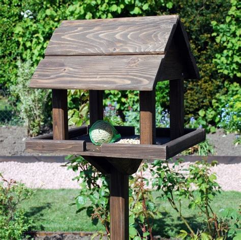 Deluxe Free Standing Wooden Garden Outdoor Bird Feeding Feeder Table ...