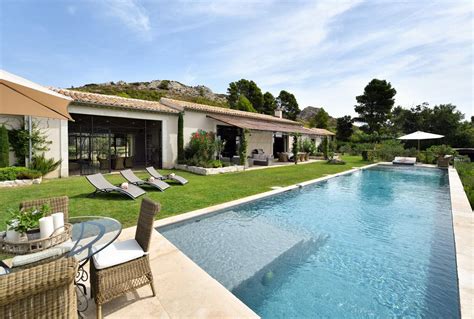 Luxury villa rental with a pool in Provence | Paragon Luxury Villas