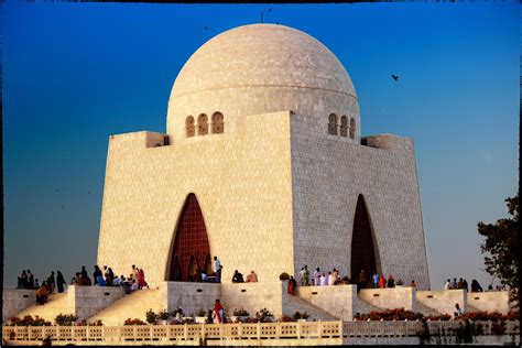 Quaid-e-Azam Tomb by Israr Shah / 500px