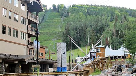 Durango Mountain Resort - center courtyard and Purgatory s… | Flickr