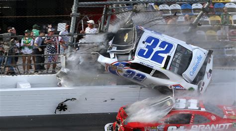 Pictures: NASCAR crash photos - Orlando Sentinel