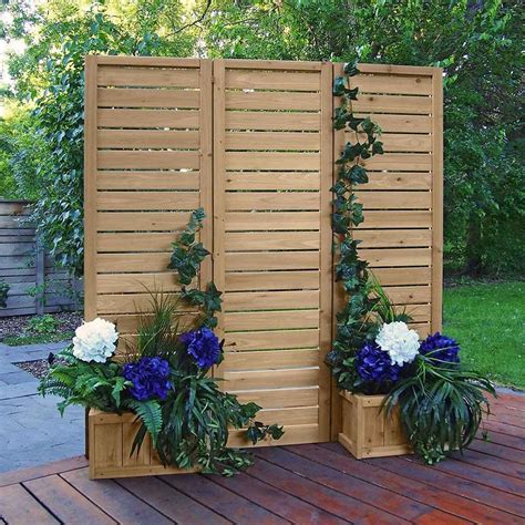 7 Best Outdoor Privacy Screens | The Family Handyman