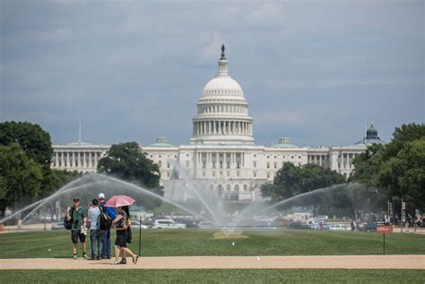 Seeing the sights on D.C.'s National Mall - Washington Times