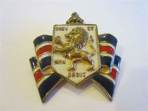 Dieu Et Mon Droit | Enamel brooch, Brooch, Hallmark