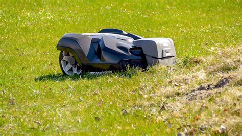 How to set up your robot lawnmower